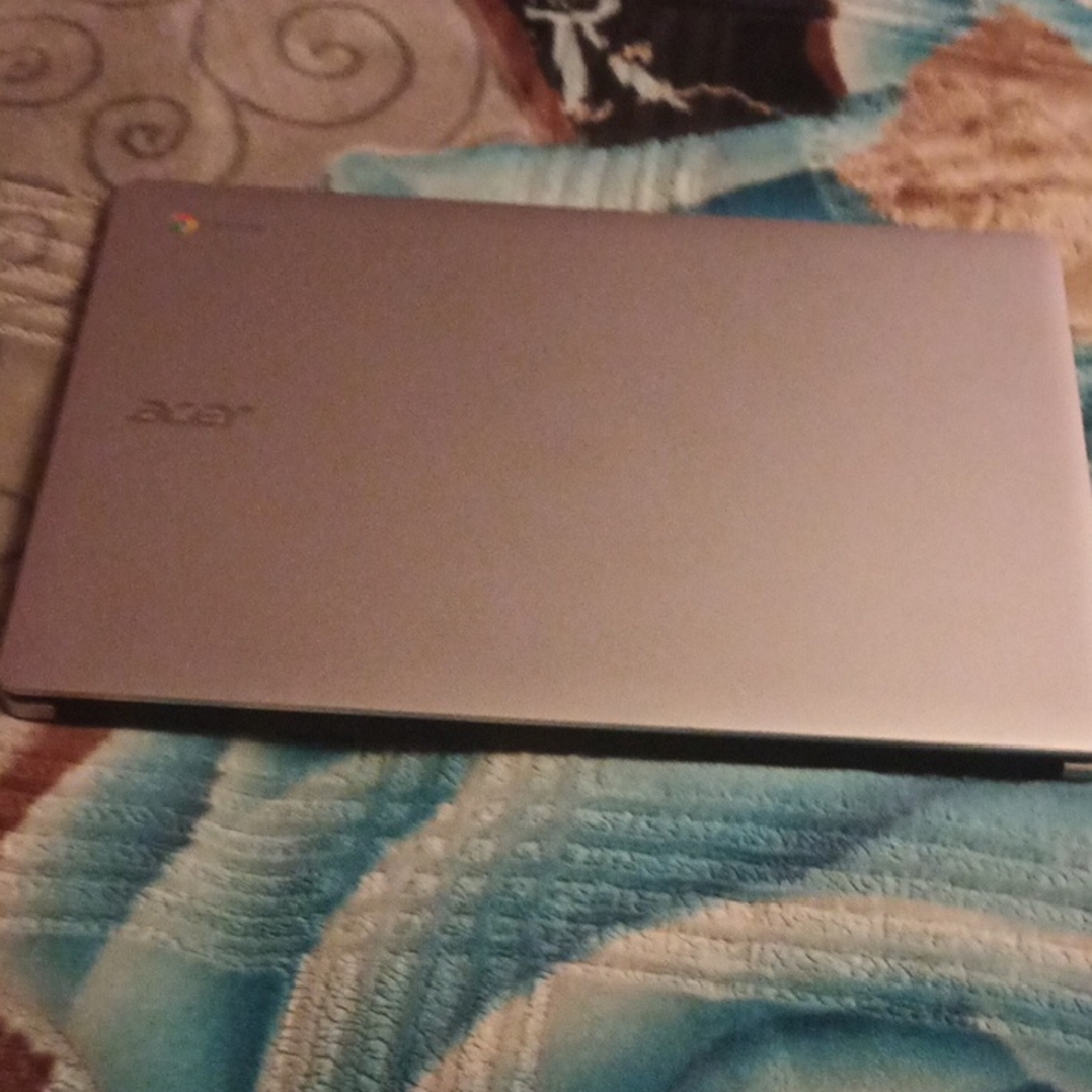 Acer Silver Laptop Sleek Design Modern Performance